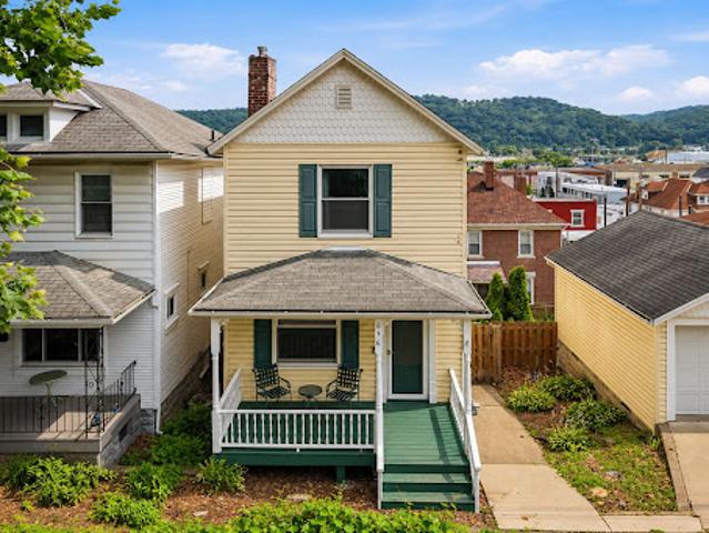 House for sale in Coraopolis, Pennsylvania