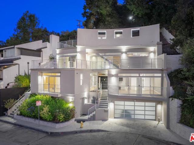 House for sale in Studio City Neighborhood Council District, Canoga Park