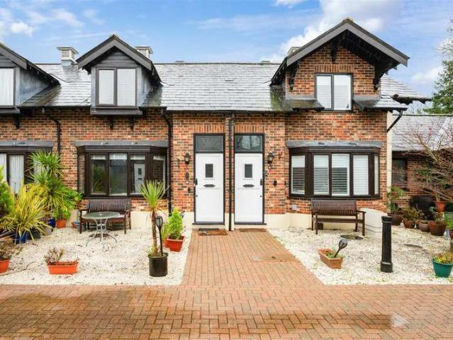 House for sale in Manor Park, Epsom