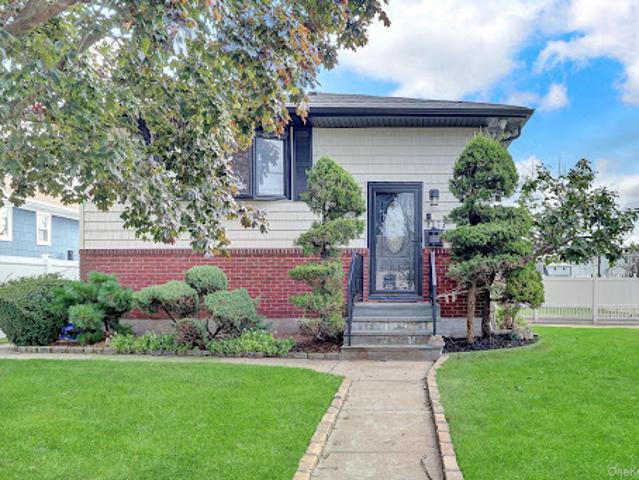 House for sale in Oceanside, Nassau County