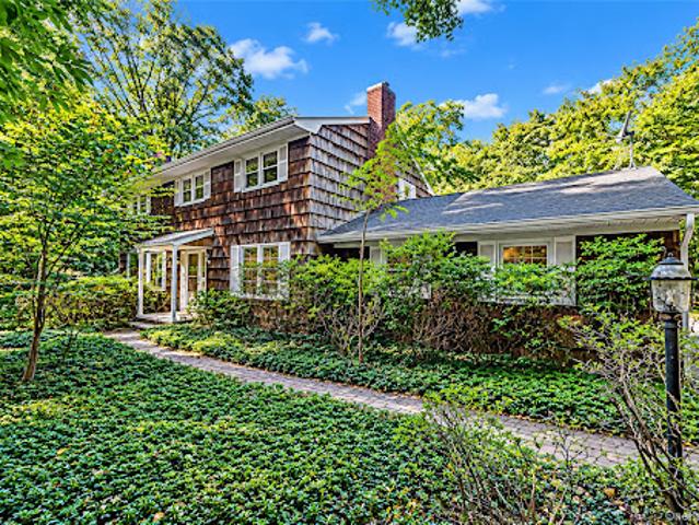 House for sale in Saint James, Town of Smithtown
