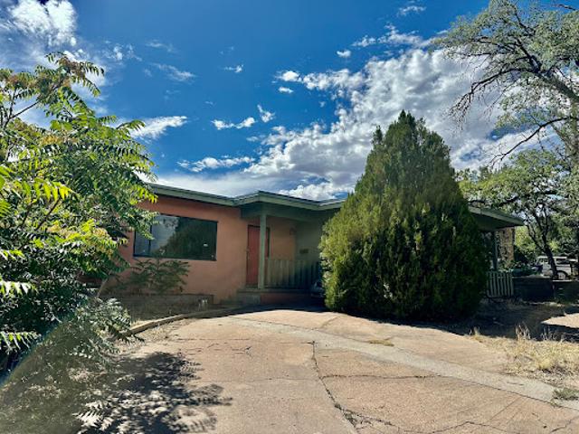 House for sale in Santa Fe, New Mexico