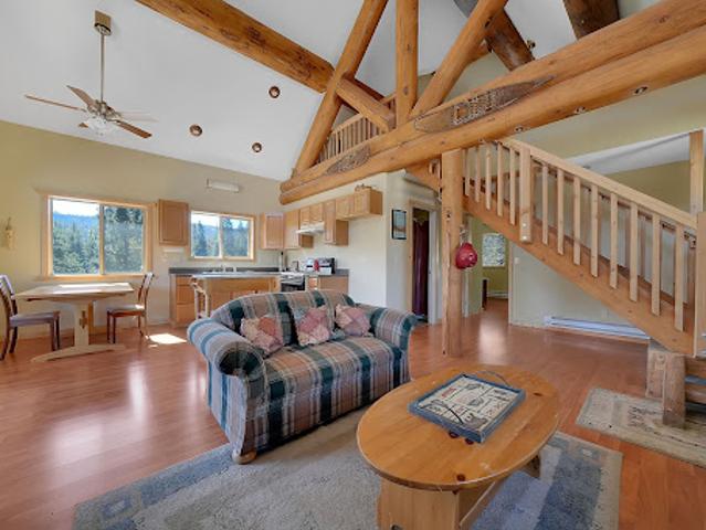 House for sale in Pioneer