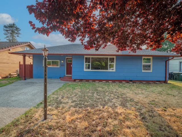 House for sale in Centralia, Washington