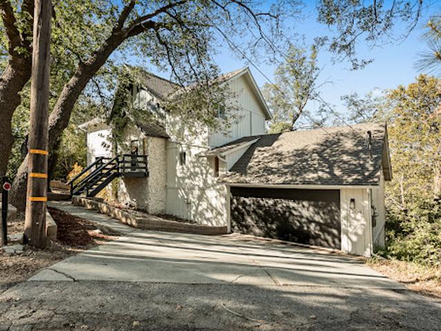 House for sale in Cedar Glen, California