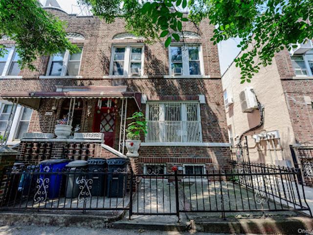 House for sale in Arverne, New York