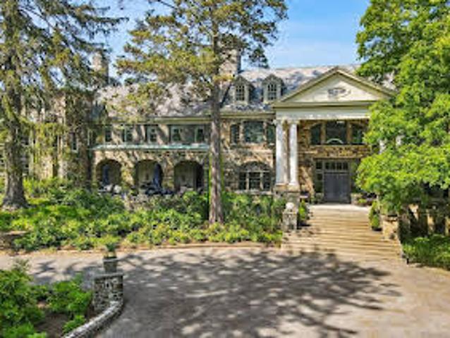 House for sale in Bedford Hills