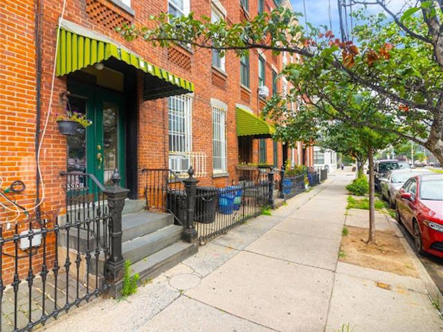 House for sale in Queens, Arverne