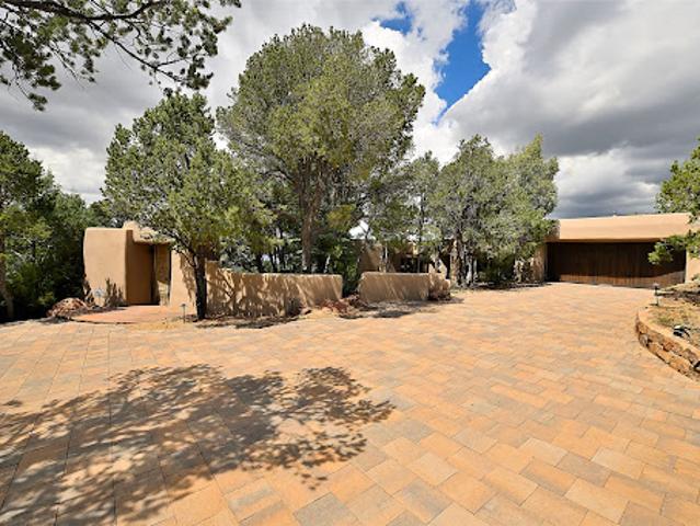 House for sale in Santa Fe, New Mexico