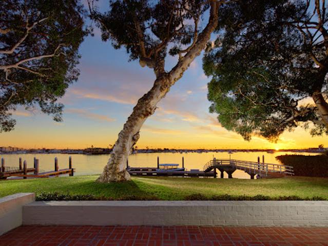 House for sale in Corona Del Mar, California