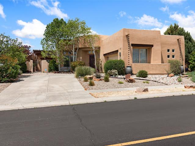 House for sale in Santa Fe, New Mexico