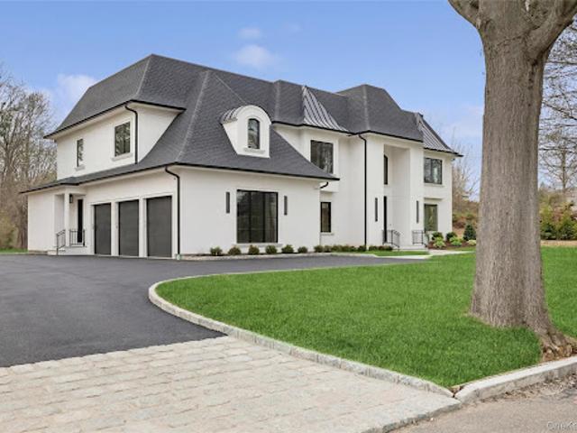 House for sale in Huntington, New York
