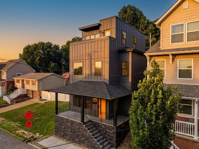 House for sale in Pittsburg, Pennsylvania