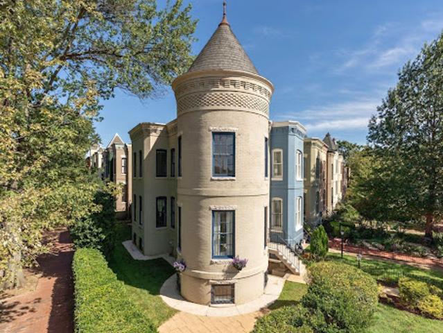 House for sale in Washington