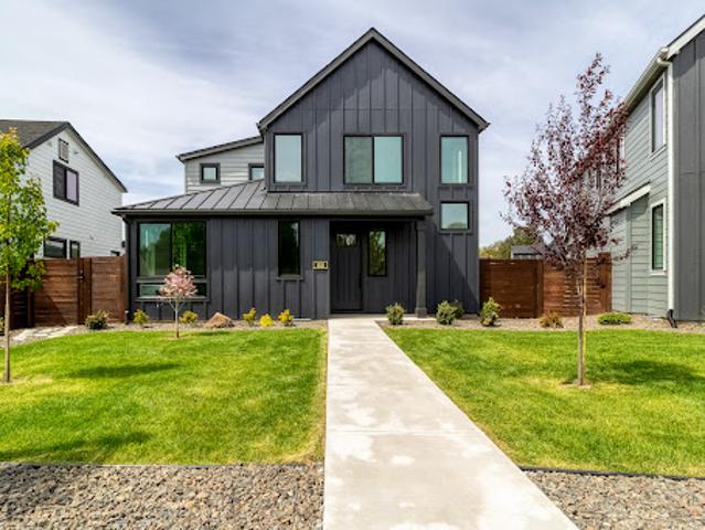 House for sale in College Place, Washington
