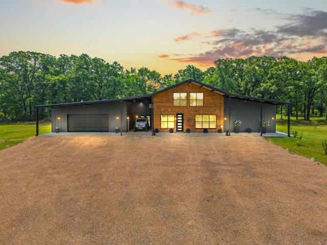 House for sale in Wills Point, Texas