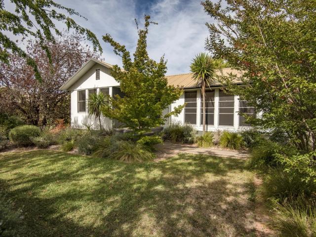House for rent in Deakin, Canberra