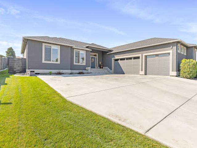 House for sale in West Richland, Washington