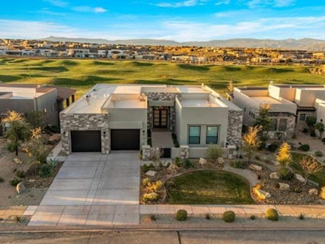 House for sale in Saint George, Utah