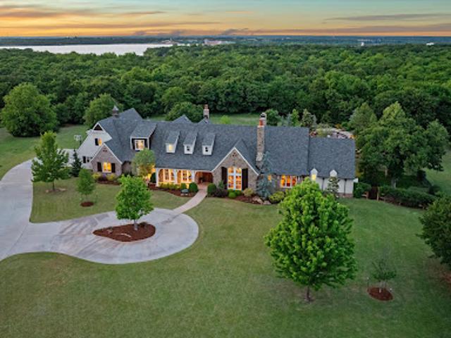 House for sale in Jones, Oklahoma