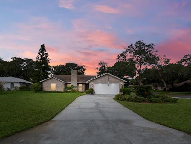 House for sale in Elkton, Florida