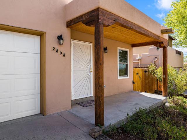 House for sale in Santa Fe, New Mexico