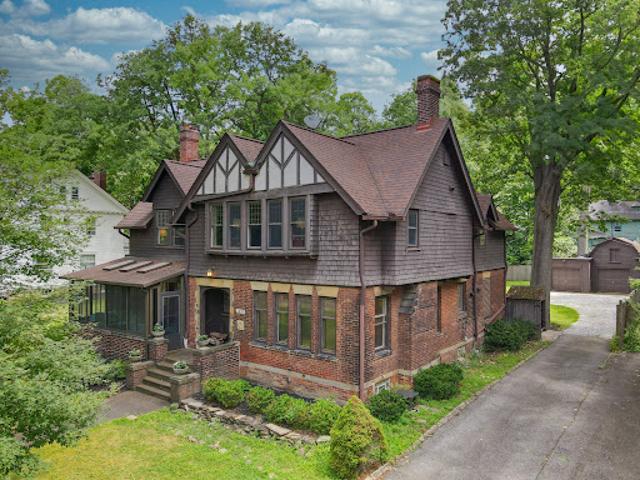 House for sale in Cleveland