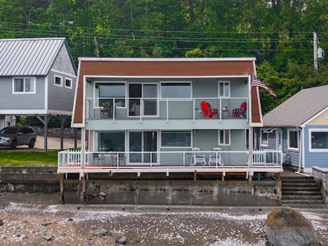 House for sale in Hoodsport, Washington
