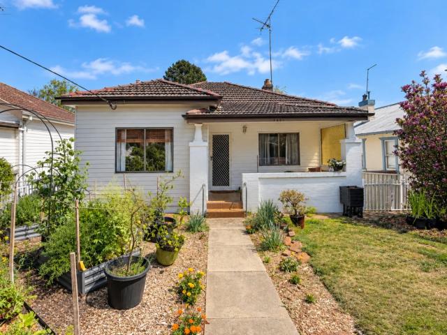 House for rent in Sydney, Blue Mountains City Council