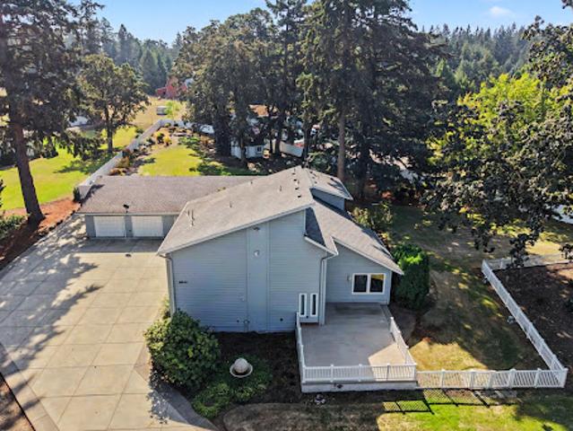 House for sale in Oregonia