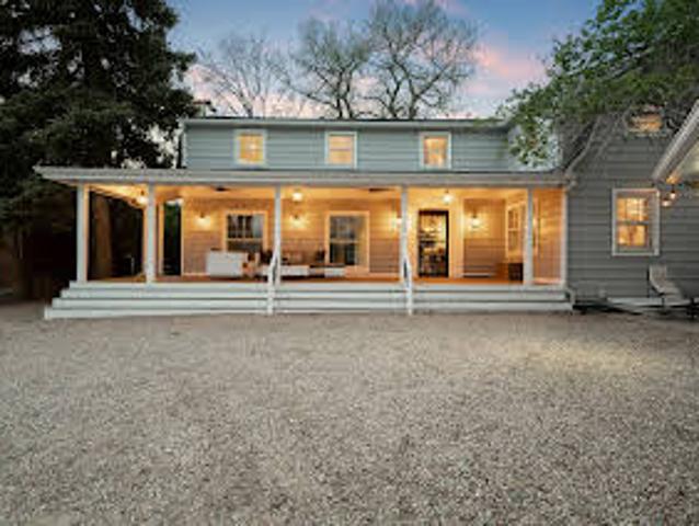 House for sale in Lakewood House for sale in Lakewood