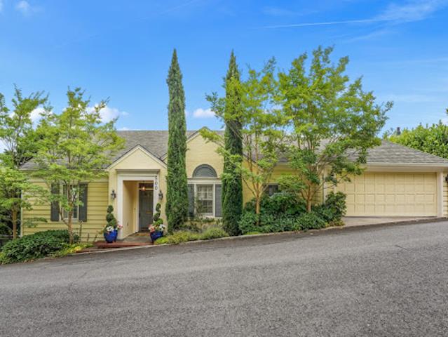 House for sale in Oregonia
