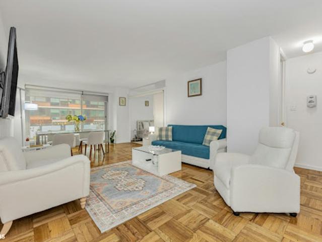 House for sale in New York, Arverne