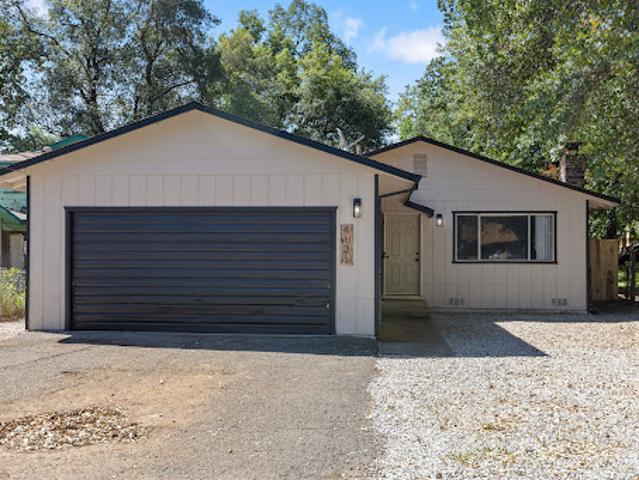 House for sale in Shasta, California
