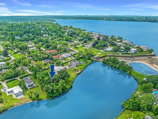 House for rent in Village of Great Neck, Nassau County