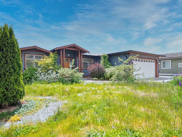 House for sale in Sechelt House for sale in Sechelt