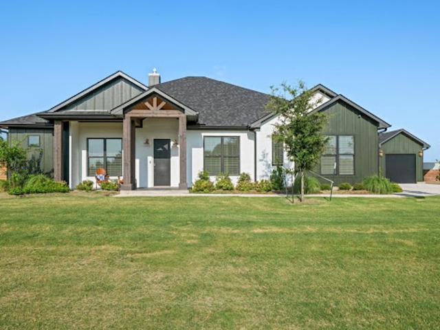 House for sale in Smithville, Bastrop County
