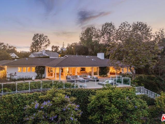 House for sale in Canoga Park, California