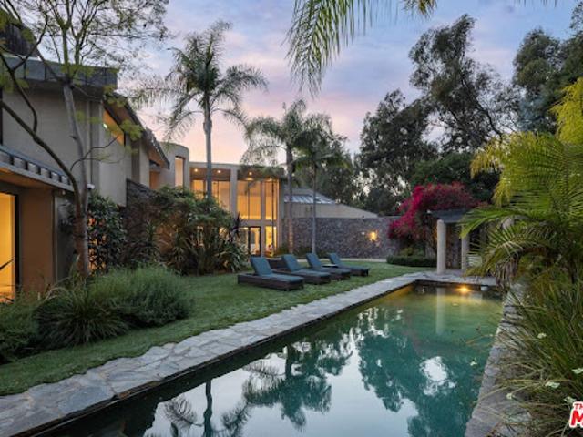 House for sale in Los Angeles, Los Angeles County