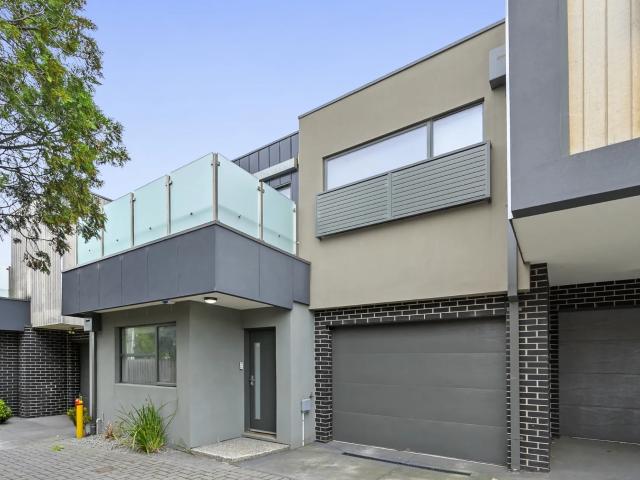 House for rent in Preston, Melbourne