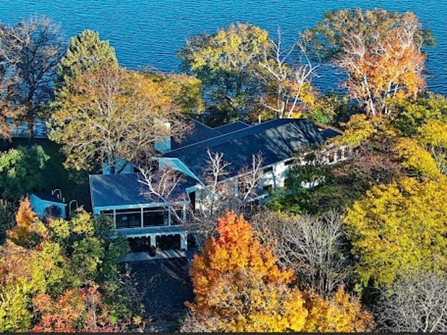 House for sale in Hennepin, Minnesota