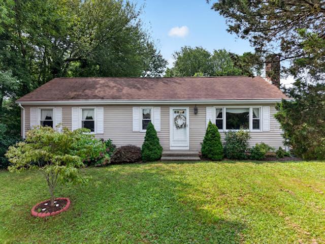 House for sale in Old Saybrook, Connecticut