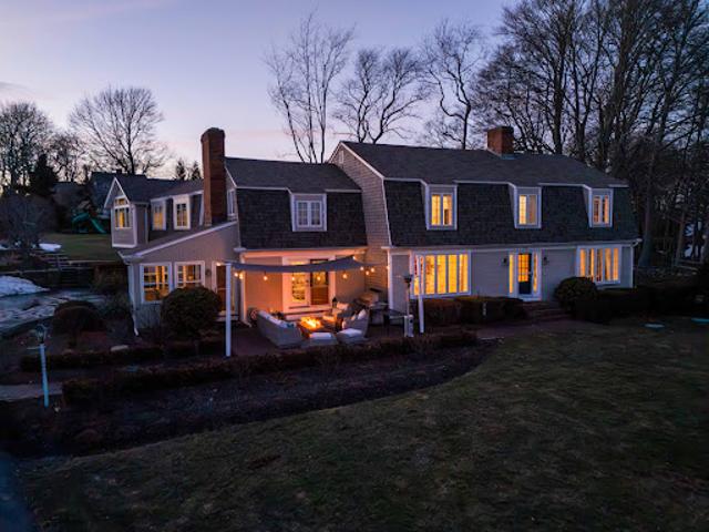 House for sale in Portsmouth, Rhode Island