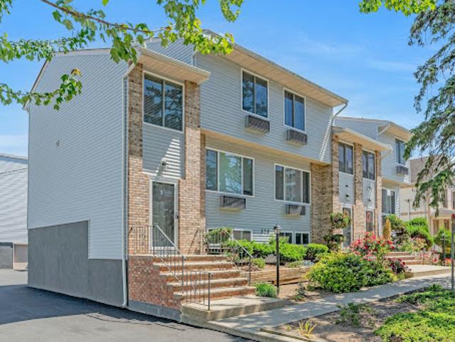 House for sale in Hackensack, New Jersey