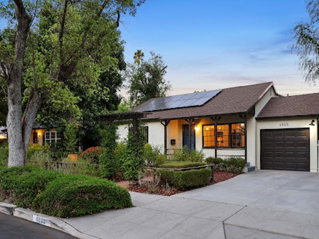 House for sale in Lake Balboa Neighborhood Council District, Canoga Park