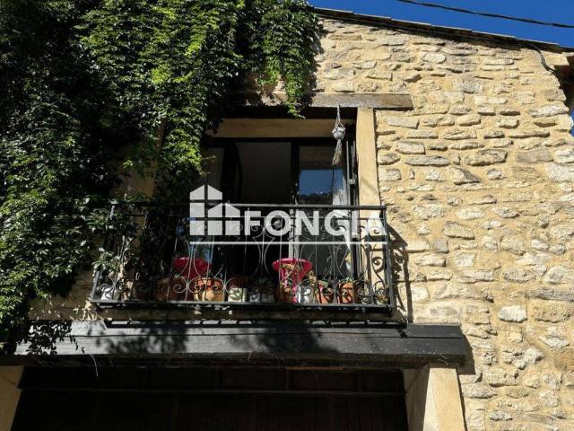 Maison location à Zone artisanale Prato 1, Pernes-les-Fontaines