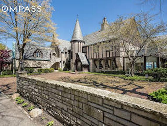 House for sale in Highland Park