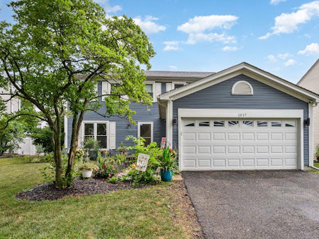 House for sale in Elk Grove Village, Illinois