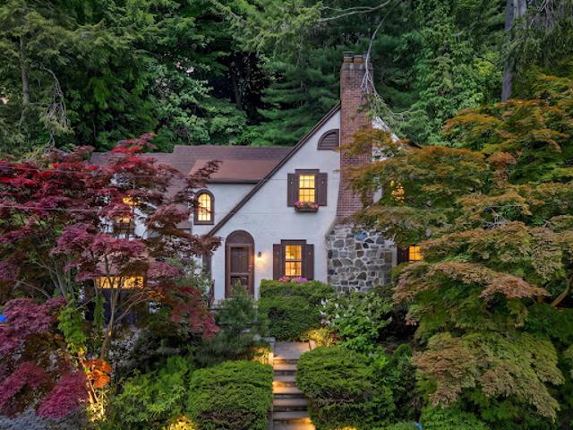 House for sale in Scarsdale, New York