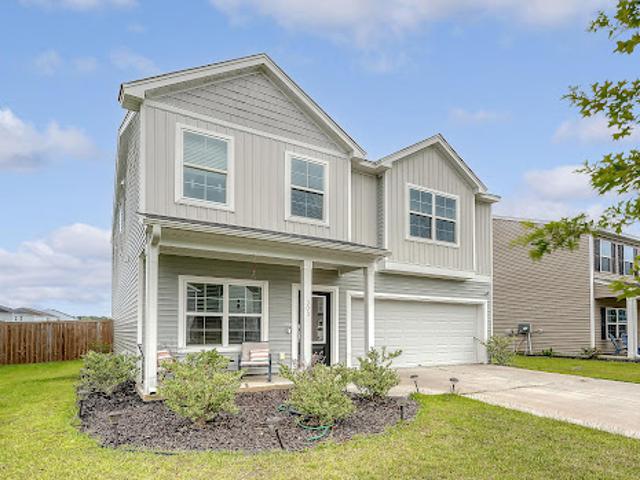 House for sale in Summerville